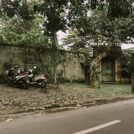 West Room At Semadi Living Sukawati Esterno foto